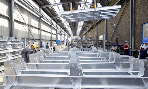 Start van het eerste logistieke dienstencentrum (SENiT, BRD)